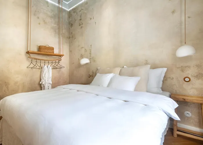 Wabi Sabi Nest W/ Garage Appartement