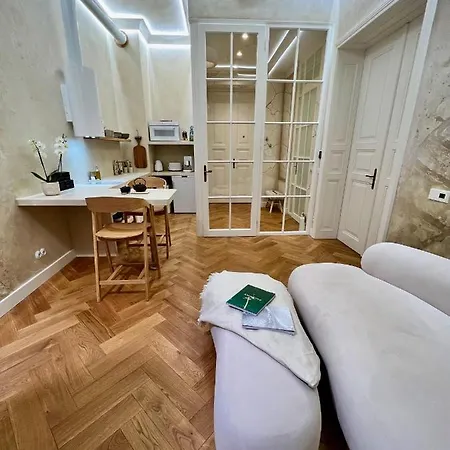 Wabi Sabi Nest W/ Garage Apartamento
