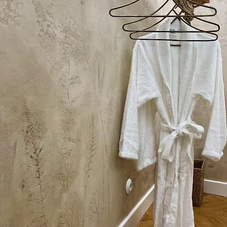 Apartamento Wabi Sabi Nest W/ Garage