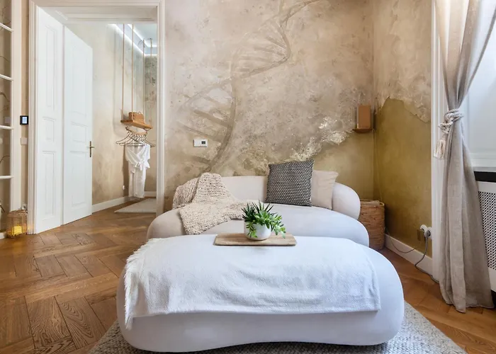 Wabi Sabi Nest W/ Garage Apartamento